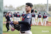‘ERA 7.67’ 윤성빈은 잊어라! “조마조마 아닌 든든한 투수 되고 싶다” [SS시선집중]