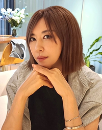 김완선, 1인 기획사 미등록...불구속 송치