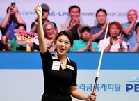 “이게 여왕입니다” LPBA 1강 김가영 월챔 또 우승! 대회 3연패+투어 통산 18번째 트로피…누적 상금 9억 돌파 ‘대업’ [SS현장리뷰]