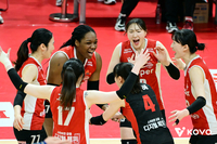 ‘유종의 미’ 페퍼저축은행, 정관장 잡고 첫 탈꼴찌+최다승+최다승점으로 시즌 마무리[현장리뷰]