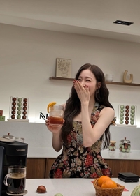 티파니, 결혼 후 화사한 미모 공개… 남편 ♥변요한도 ‘좋아요’ [★SNS]