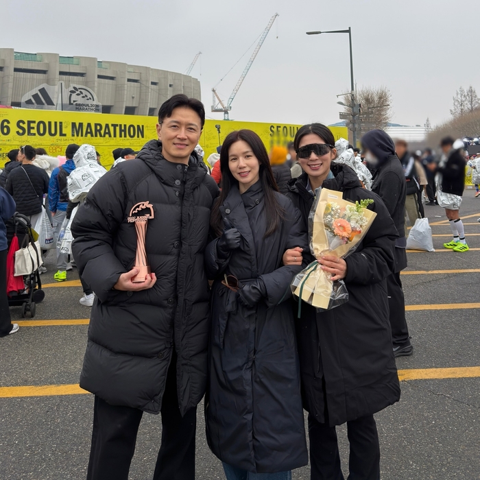 진태현·박시은 딸 경사났네! 열띤 응원 받은 한지혜, 서울마라톤 3등