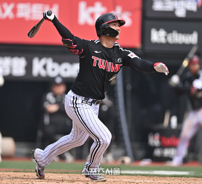 [포토] 오지환 ‘잘 맞았어’