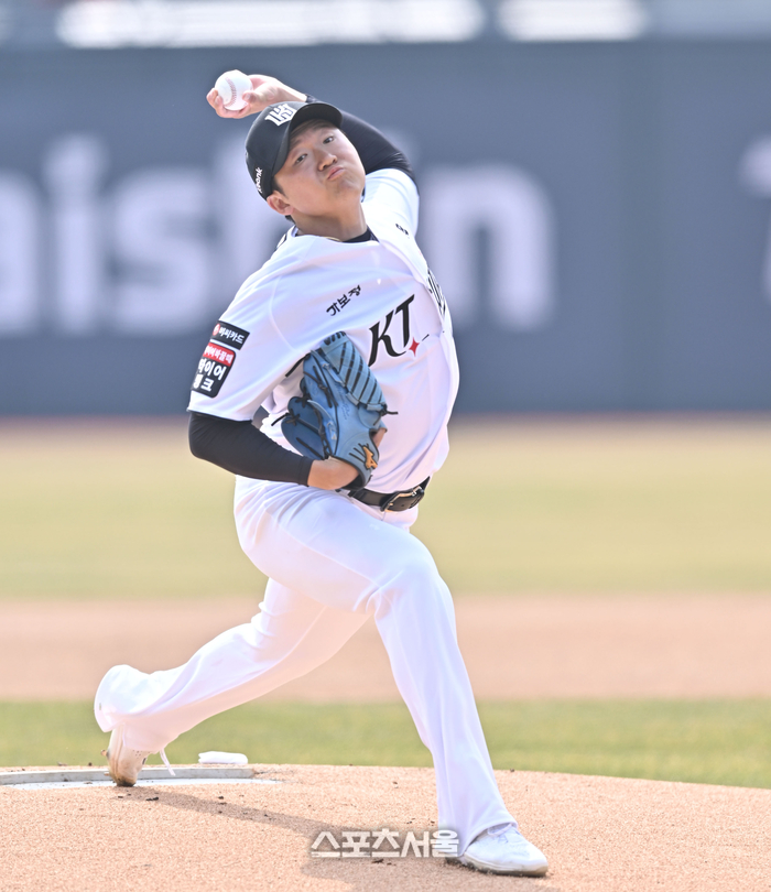 [포토] 권성준 ‘힘찬 투구’