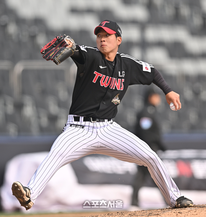 [포토] 조건희 ‘힘찬 투구’