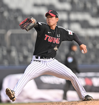 [포토] 조건희 ‘힘찬 투구’