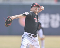 [포토] 역투하는 웰스