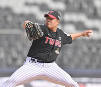 [포토] 역투하는 LG 이우찬