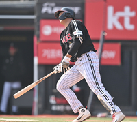 [포토] 이재원, 1회에 이어 8회에도 솔로포