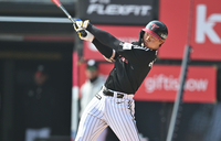 [포토] 6회 안타치는 이영빈