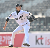 [포토] 역투하는 KT 김민수