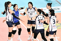 주전 대거 제외한 도로공사 꺾은 IBK기업은행…일단 4위, GS칼텍스 최종전 결과 기다린다