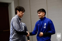 귀화가 월드컵 보장하지 않는다…‘윙백 장착’ 옌스 카스트로프에게 주어진 생존 기회