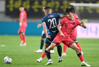 우려대로 ‘홍명보호 비상’ 황인범 부상 하차, 3월 유럽 2연전 불참 “발목 인대 손상, 보호차원서 제외” [오피셜]