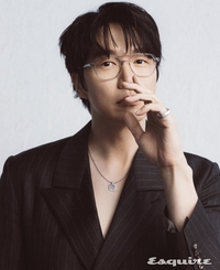 6년 만의 카메라 복귀…성시경, 더 바빠질 한 해 예고