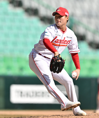 [포토] 역투하는 신지환