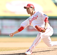 [포토] 윤태현 ‘힘찬 투구’