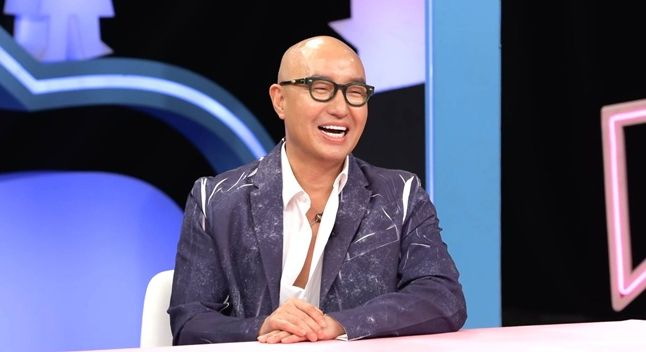 '사위 공개 임박' 홍석천... 55번째 생일파티서 '딸 결혼' 깜짝 발표