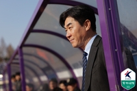 5경기만 1부에서 ‘첫 승’ 윤정환 감독 “1승 어렵다는 것 또 한 번 느껴, 선수들 자신감 생겼을 것”[현장인터뷰]