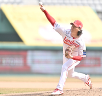 [포토] 문승원 ‘힘찬 투구’