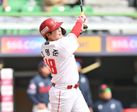 [포토] 파울 치는 고명준