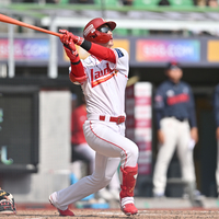 [포토] 최지훈 ‘잘 맞았는데...’