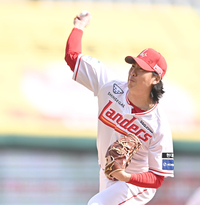 [포토] 7회 마운드 오른 문승원