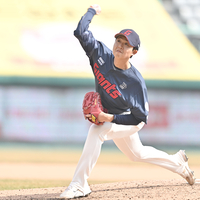 [포토] 쿄야마 ‘힘찬 투구’