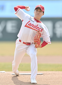 [포토] SSG 최민준 ‘역투’