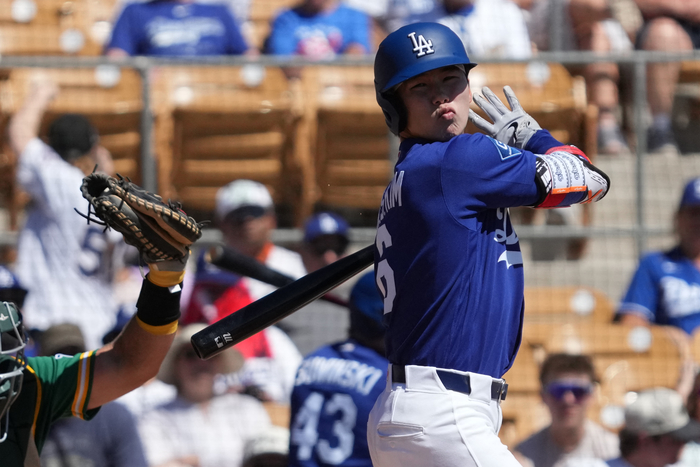 4할 맹타에도 마이너行...김혜성, LAD 탈출이 답인가?