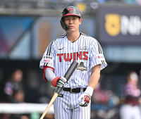 [포토] 홍창기 ‘삼진을 당하고 말았어’