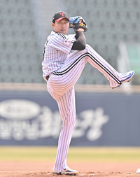 [포토] 역투하는 LG 손주영