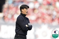 ‘우려가 현실로’ 엔트리 못 채우기 시작한 광주, 전반기 10경기 더 버텨야 산다