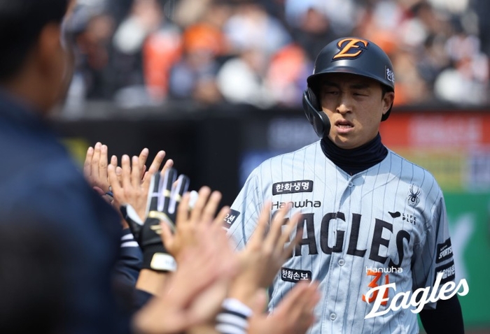 '아직 죽지 않았어!' 타격감 올리는 손아섭, 중요한 건 공격 아니다? "수비 돼야 한다"
