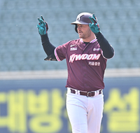 [포토] 브룩스 ‘나도 안타쳤어’