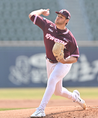 [포토] 역투하는 키움 와일스