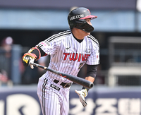 [포토] 천성호 ‘잘못 맞았어’