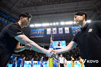 ‘미친 기세’로 업셋 도전, 우리카드 박철우 감독 대행 “특별한 감정보다 챔피언 되기 위한 기회일뿐”[현장인터뷰]