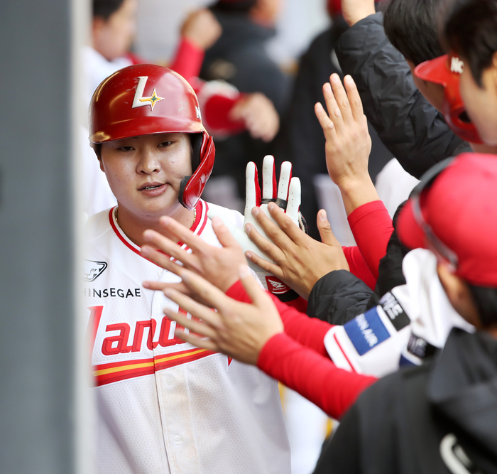 롯데전 연타석포 쾅! '시범경기 홈런왕' 고명준 "타격감? 아직 좋은지 잘..." [SS시선집중]