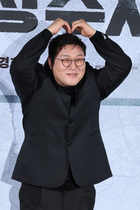 ‘끝장수사’ 윤경호, 7년간 유지한 비주얼 칭찬에 “그때의 턱선 갖고파” [SS현장]