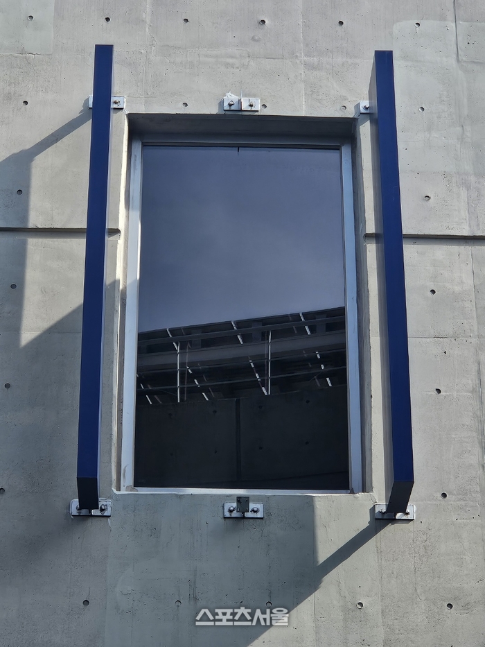 "33㎏ 구조물 추락 비극, 1년 만의 결론"...창원NC파크 참사, 부실시공·감리·관리 총체적 인재였다 