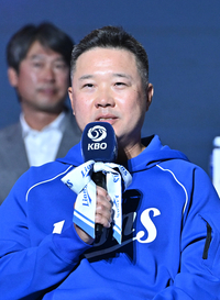 [포토]시즌 출사표 밝히는 삼성 박진만 감독