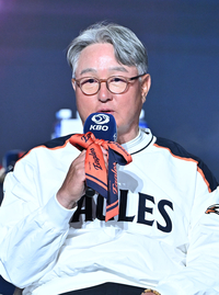 [포토]출사표 밝히는 한화 김경문 감독