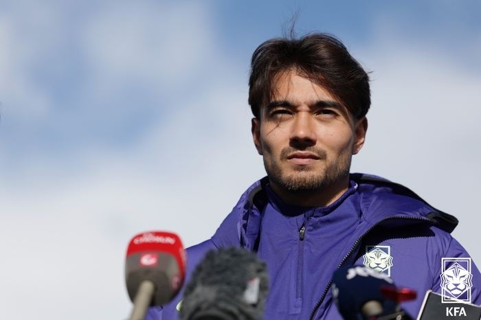 '손흥민 빙의 원더골' 카스트로프 답했다 "과분하다, 그래도 함부르크 시절 득점과 비교할 만해"