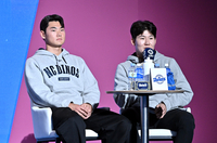 [포토]질문에 답하는 NC 김주원과 박민우