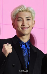 “울기까지 했다”…BTS RM, 술자리서 뷔·지민과 싸움 고백