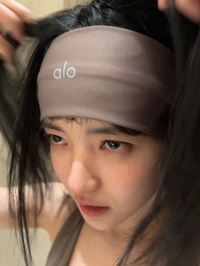 김태리, 헤어밴드 ‘질끈’ 매고 ‘근육질 뒤태’ 깜짝 공개