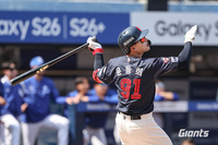 ‘3홈런 화력쇼’ 롯데, 4년 만에 개막전 승리…‘아찔한 뒷문’→루키 박정민이 막았다  [SS대구in]