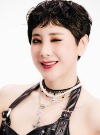 “내 성격 알지?” 서인영, 유튜브 해지에 ‘화끈한’ 재개설...굴욕 없는 컴백