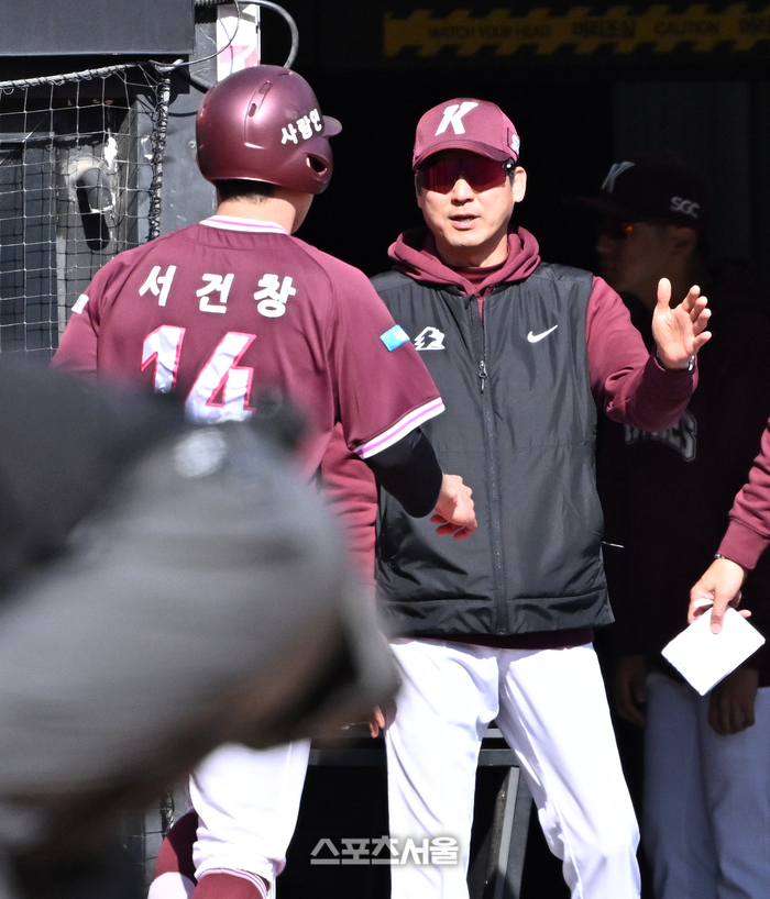 초보 감독 맞아? 키움 설종진에 느껴지는 ‘무서운 관록들’…올시즌 ‘영웅 반전’ 기대되는 이유 [SS시선집중]